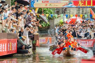 拉什福德本场数据：出场61分钟0射门 4次对抗1成功 评分6.3